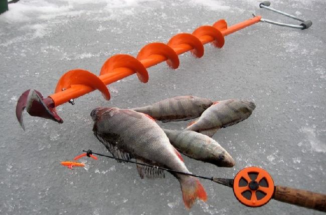 Ледобур для зимней рыбалки